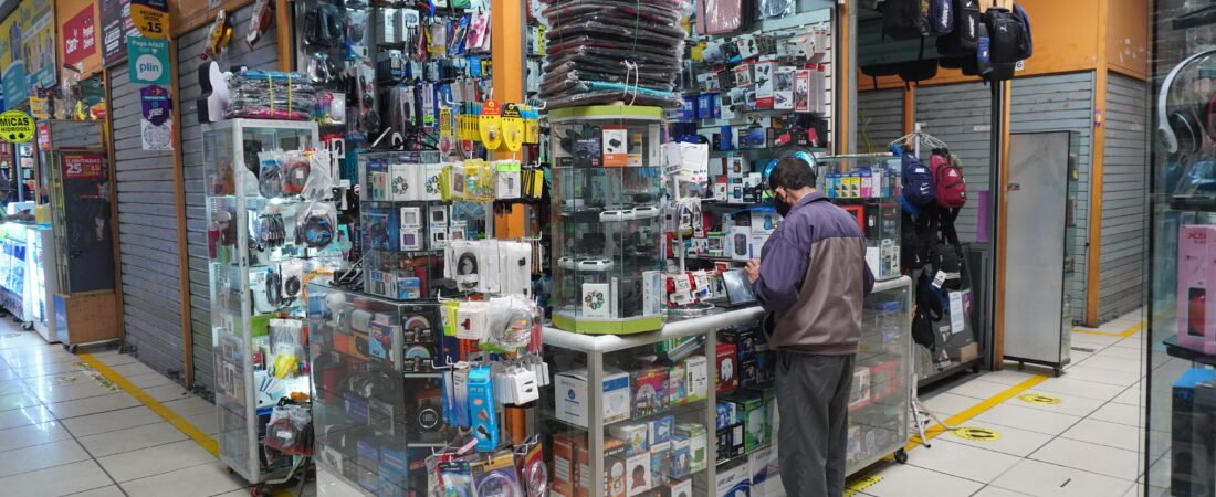 ¿Tu celular está fallando? Encuentra la solución en el centro Comercial Jessie en ATE